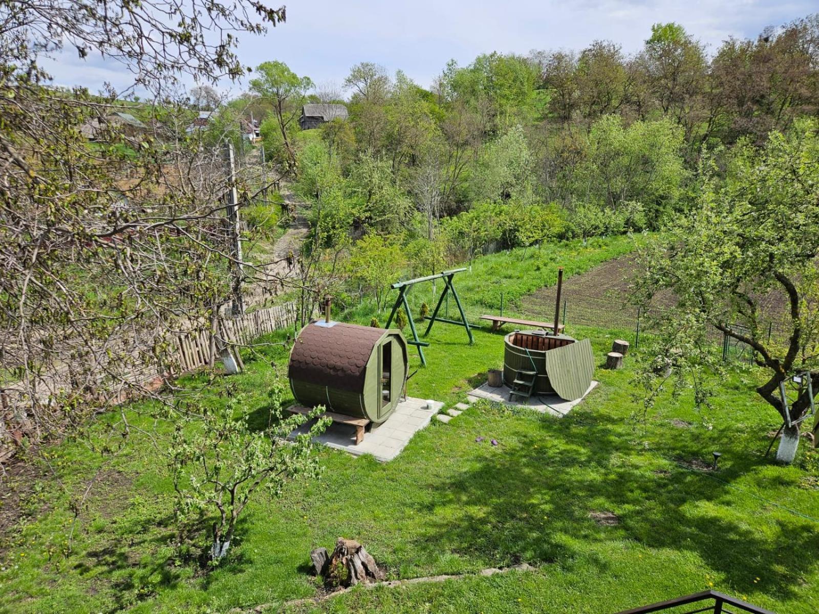 Villa Casa Bunicilor Ciprian Porumbescu Exterior foto